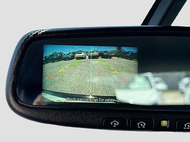 Vehicle image 14 of 31