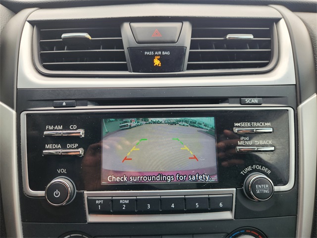 Vehicle image 20 of 33