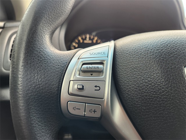 Vehicle image 26 of 33