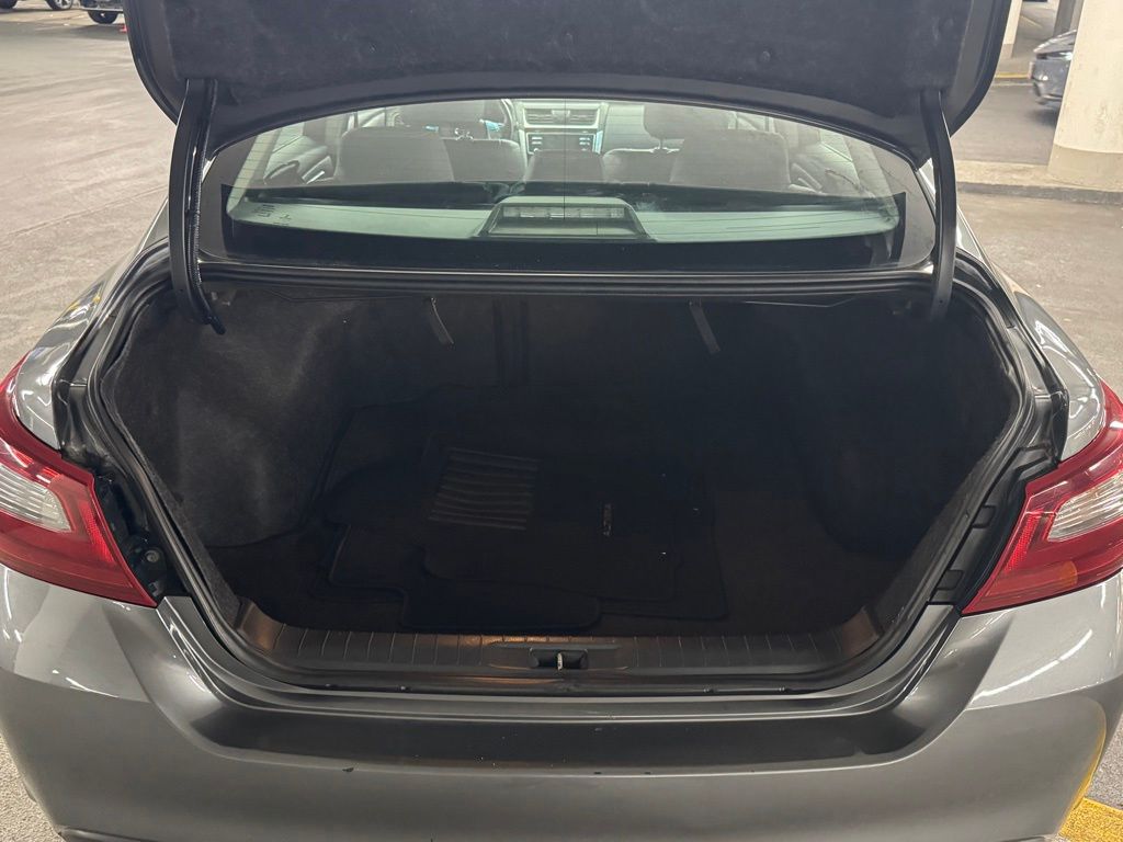 2018 Nissan Altima 2.5 SL Image 11 of 36