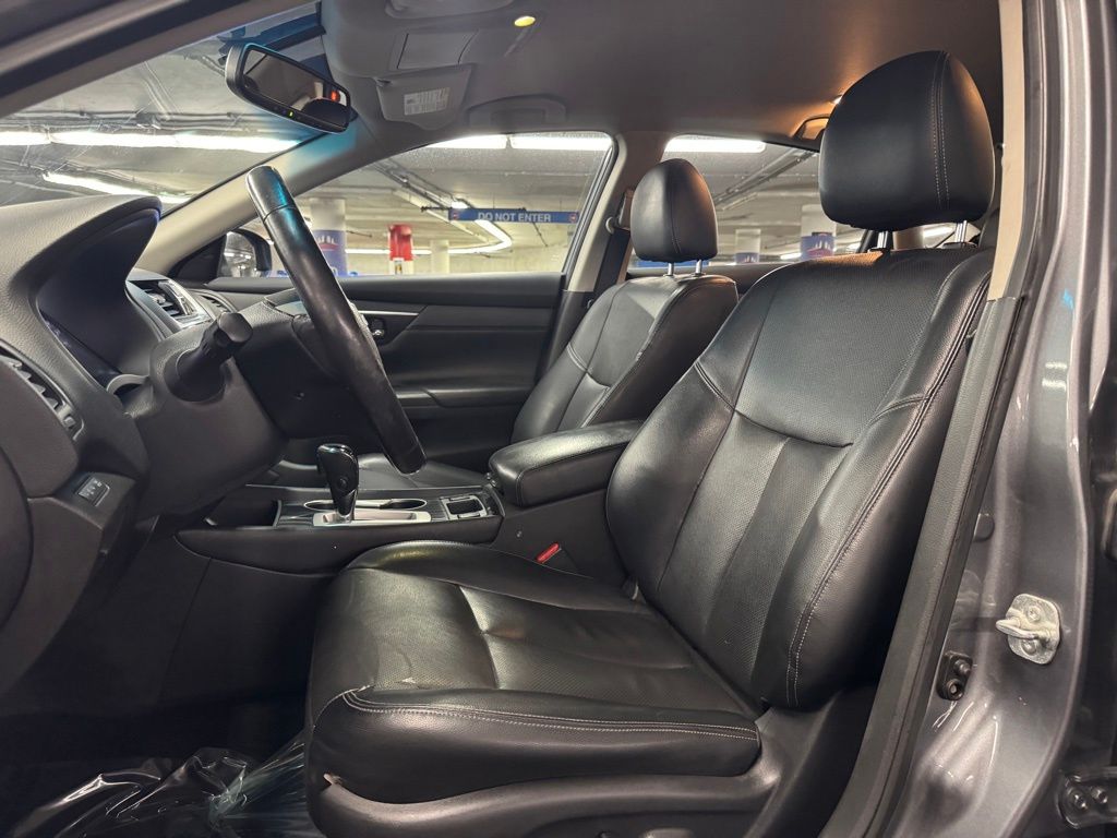 2018 Nissan Altima 2.5 SL Image 13 of 36