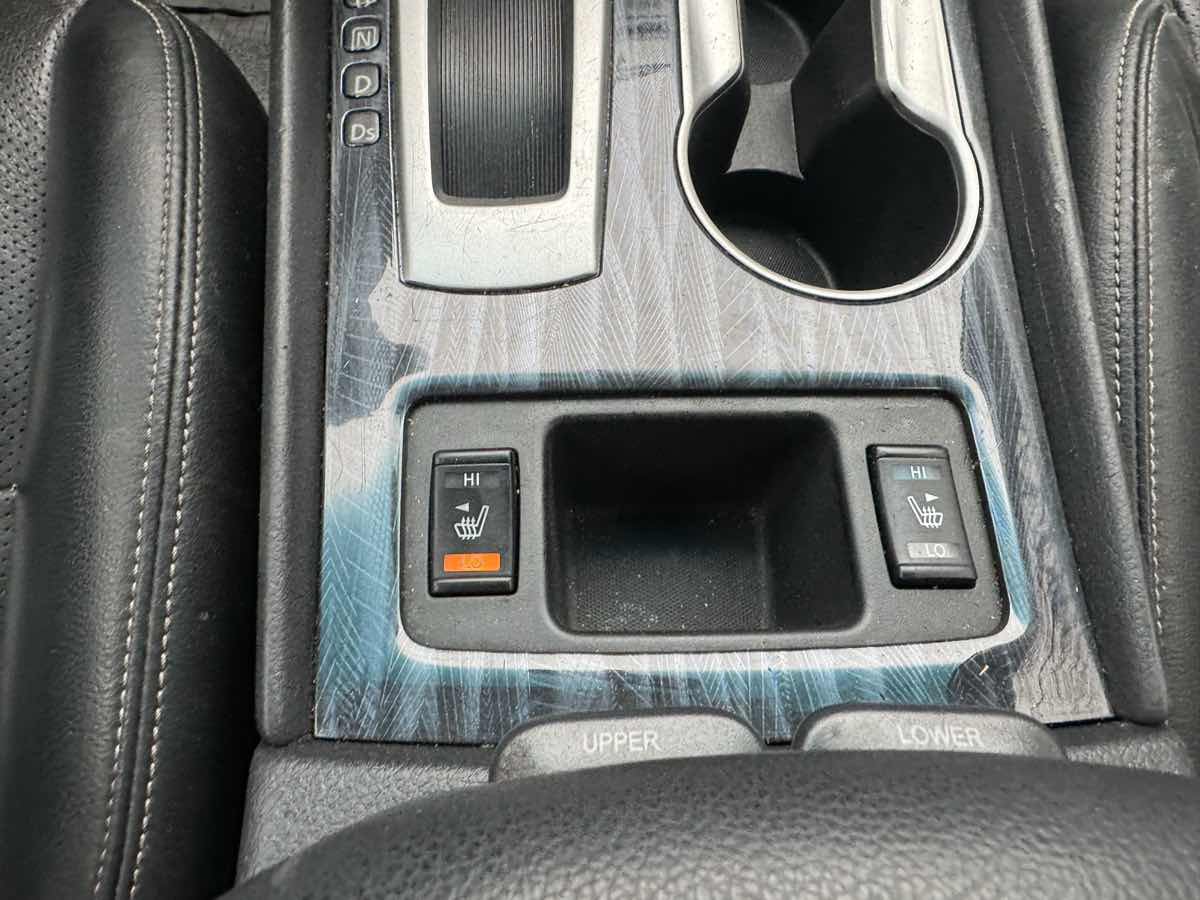 Vehicle image 22 of 31