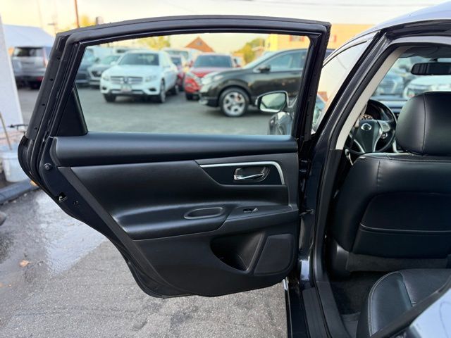 2018 Nissan Altima 2.5 SL Image 34 of 40