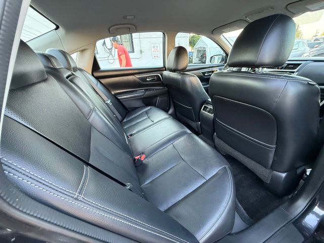 2018 Nissan Altima 2.5 SL Image 17 of 40