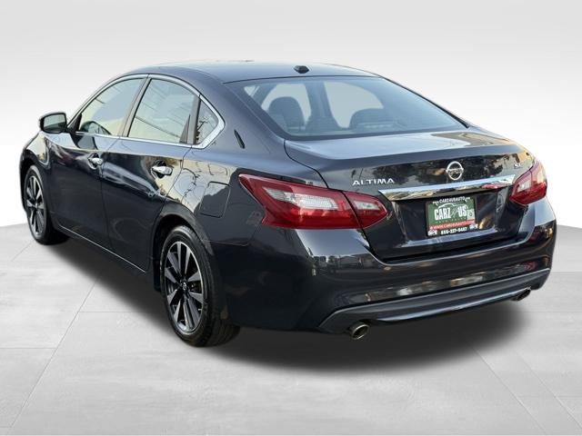 2018 Nissan Altima 2.5 SL Image 9 of 40