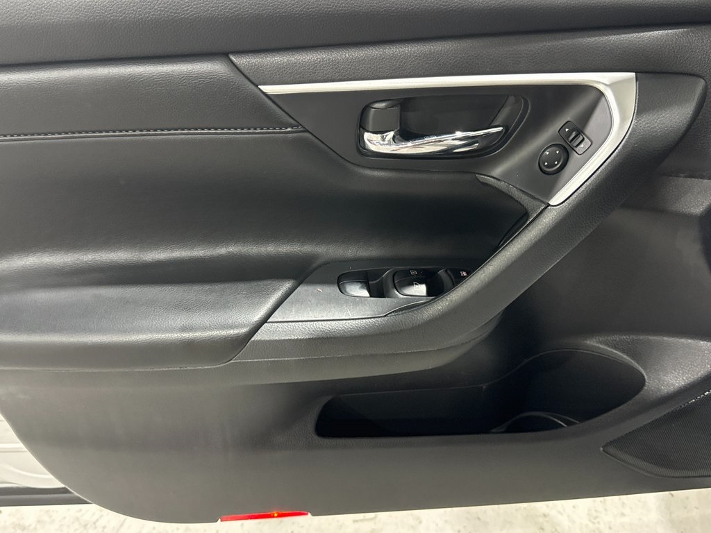 2018 Nissan Altima 2.5 SL Image 24 of 42