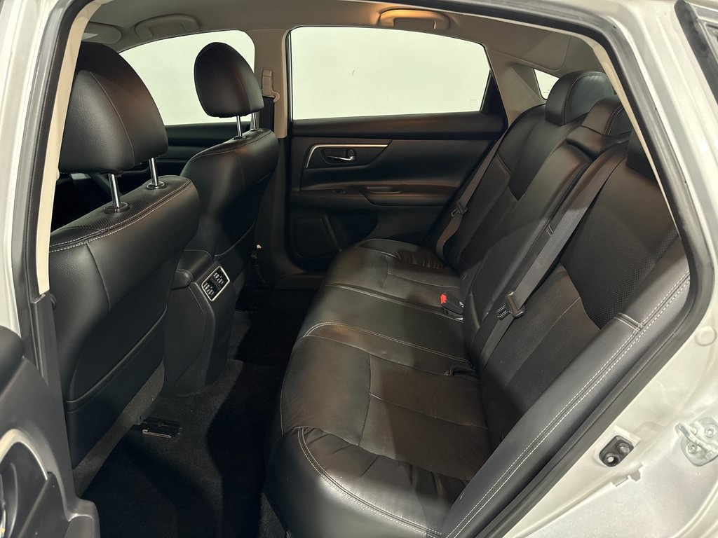 2018 Nissan Altima 2.5 SL Image 14 of 42
