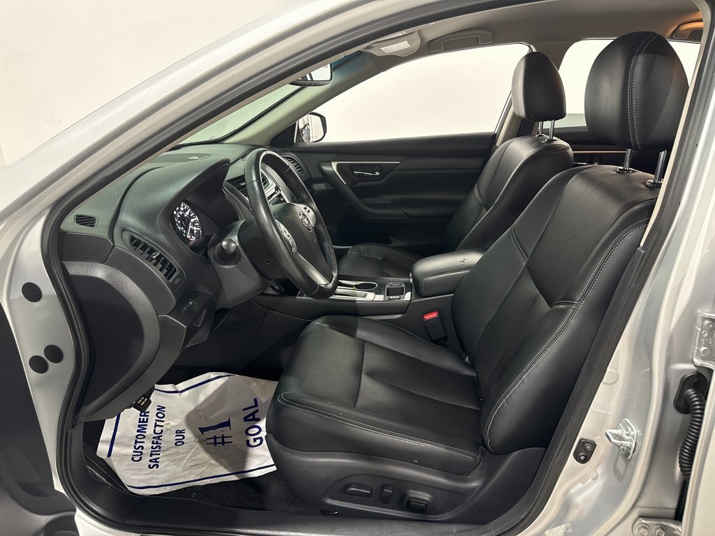 2018 Nissan Altima 2.5 SL Image 11 of 42