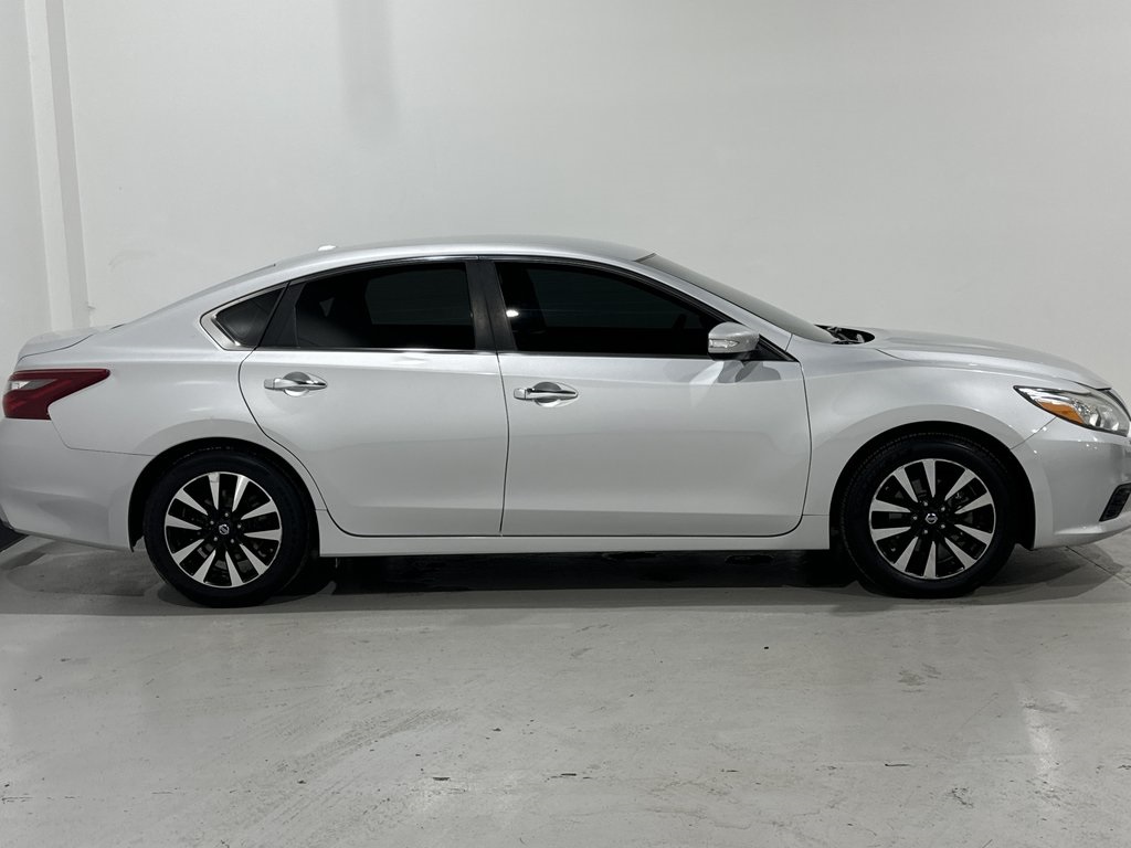 2018 Nissan Altima 2.5 SL Image 3 of 42