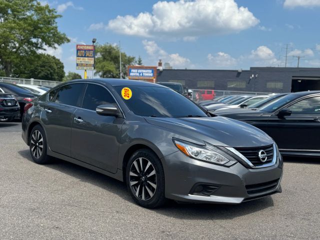 2018 Nissan Altima 2.5 SL Image 2 of 17