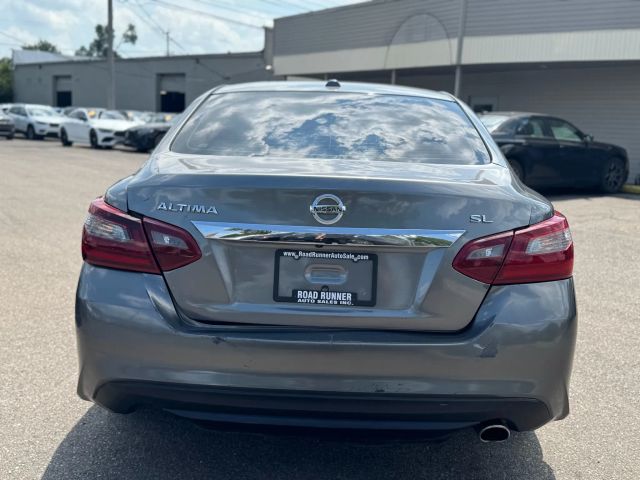 2018 Nissan Altima 2.5 SL Image 5 of 17