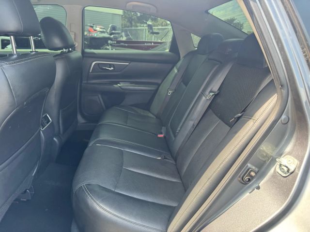 2018 Nissan Altima 2.5 SL Image 12 of 17