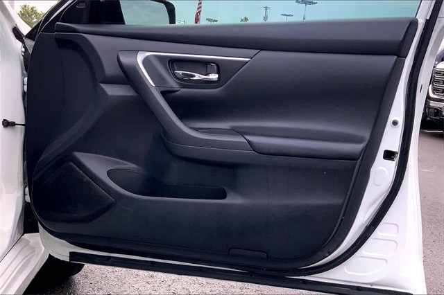 2018 Nissan Altima 2.5 SV Image 21 of 28