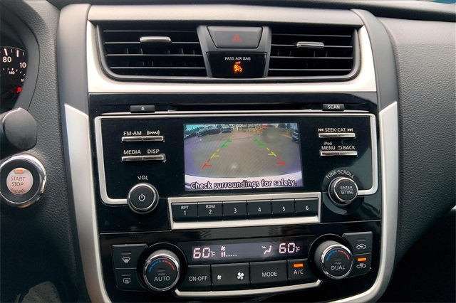 2018 Nissan Altima 2.5 SV Image 17 of 28