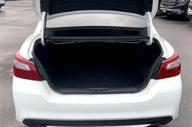 2018 Nissan Altima 2.5 SV Image 8 of 28