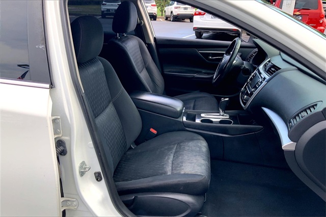 2018 Nissan Altima 2.5 SV Image 9 of 28