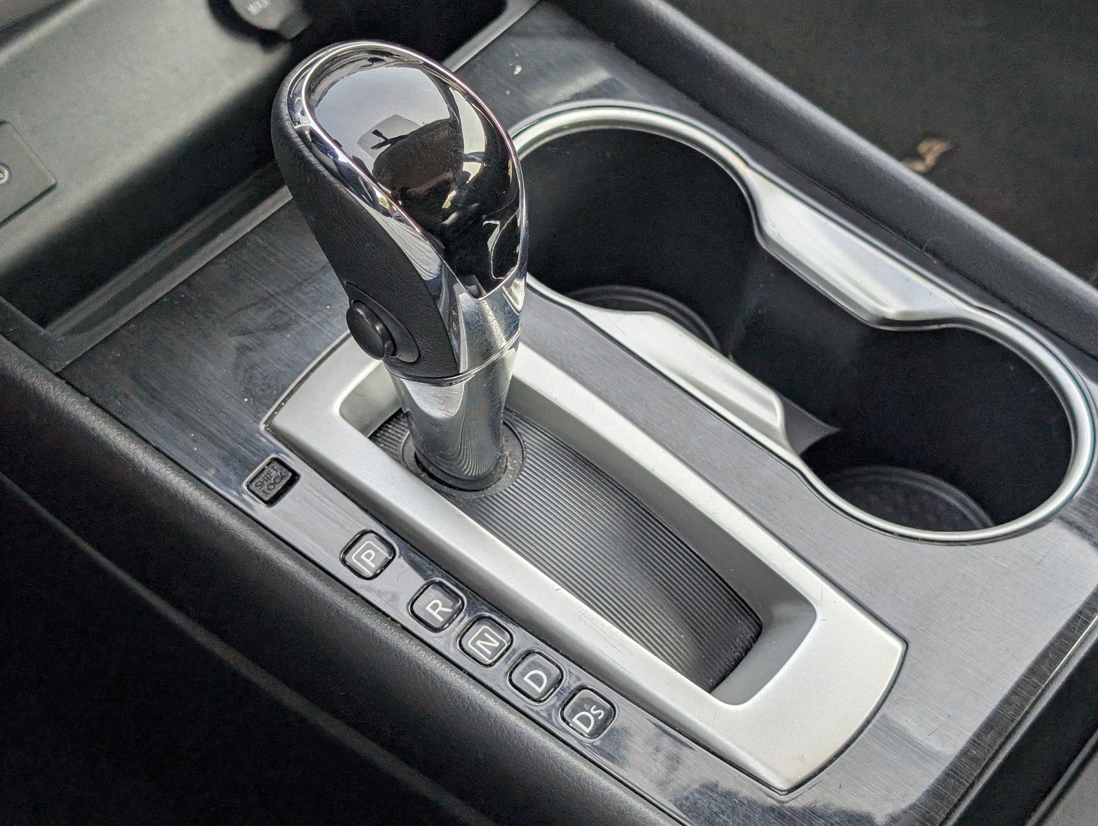 2018 Nissan Altima 2.5 SV Image 16 of 24