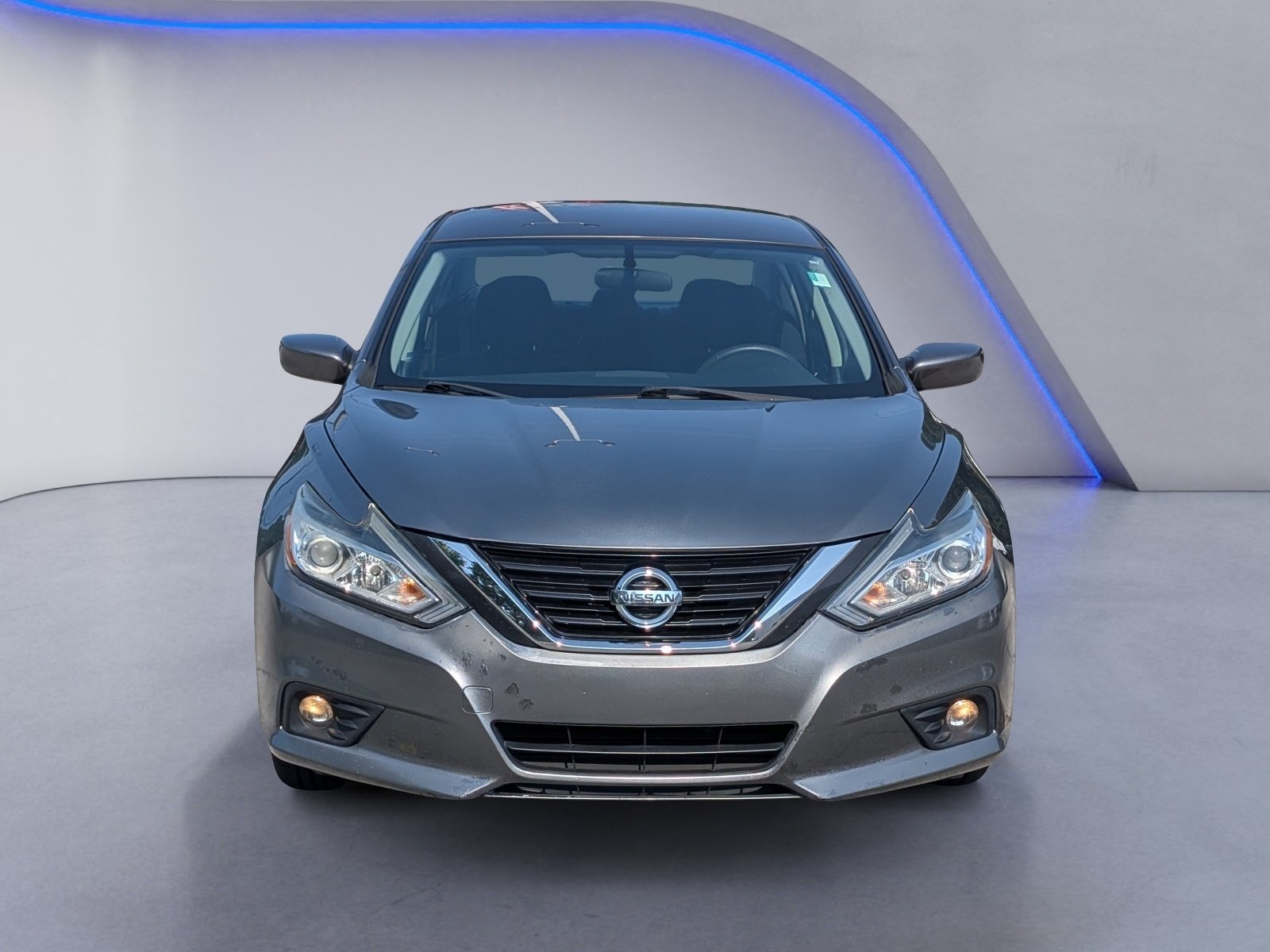 2018 Nissan Altima 2.5 SV Image 3 of 24