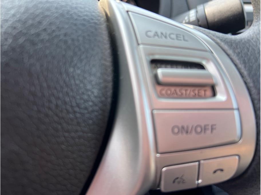 Vehicle image 20 of 24