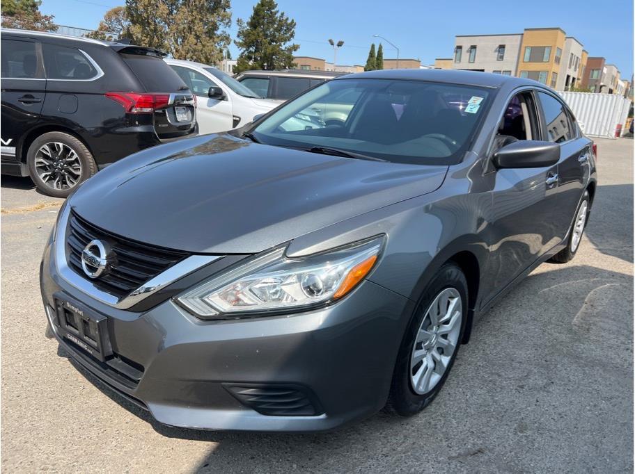 Vehicle image 1 of 24