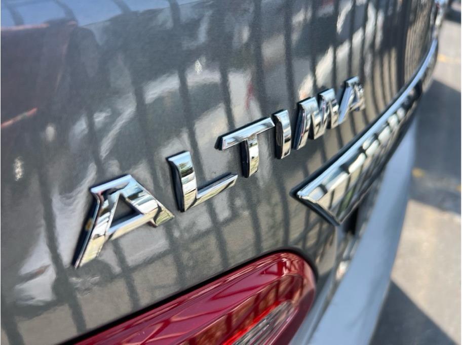 Vehicle image 24 of 24
