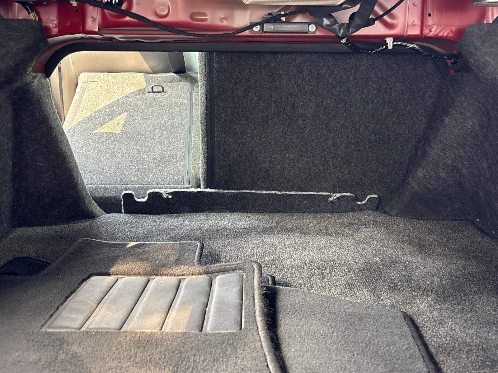 Vehicle image 5 of 32