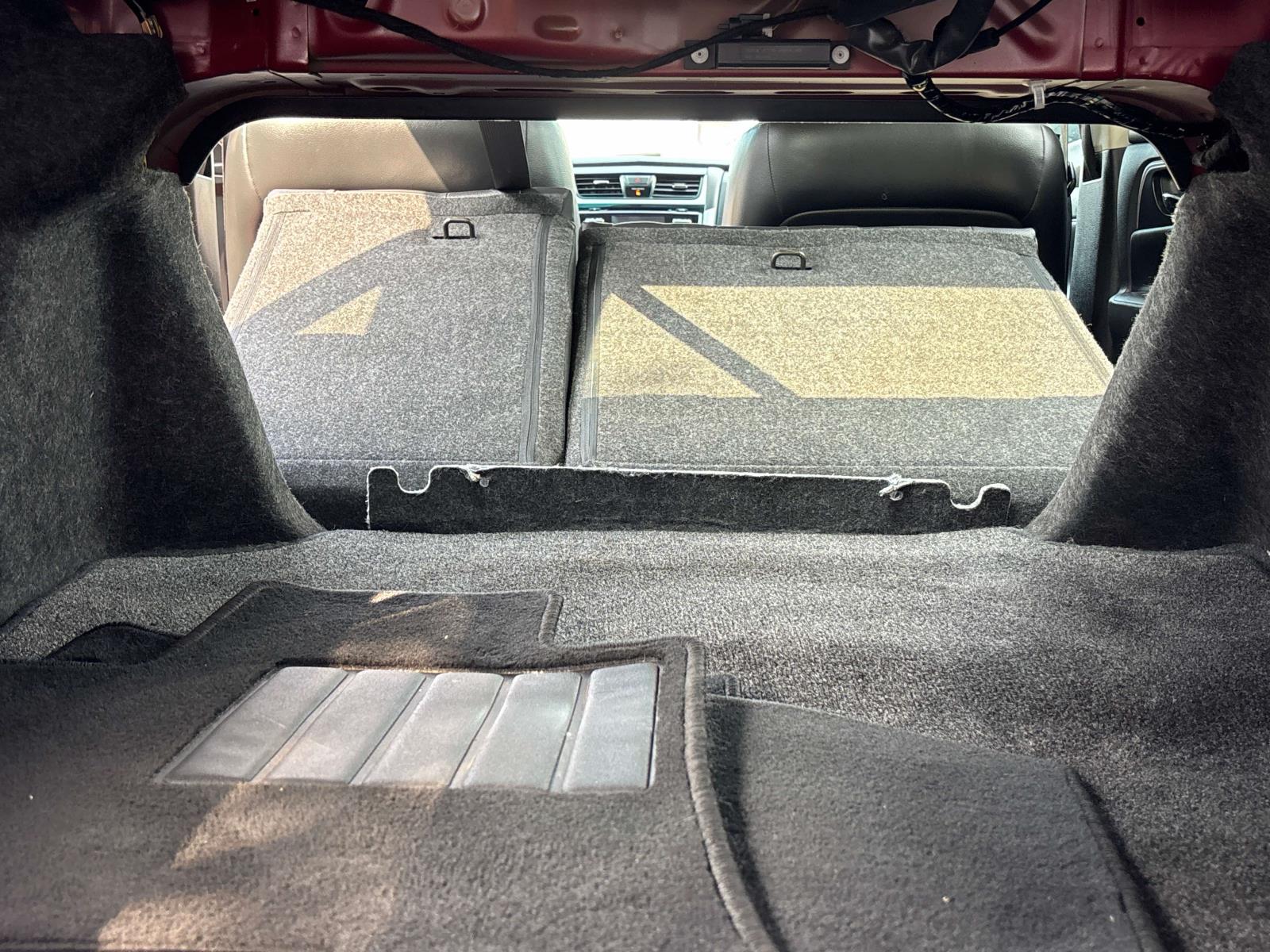 Vehicle image 6 of 32
