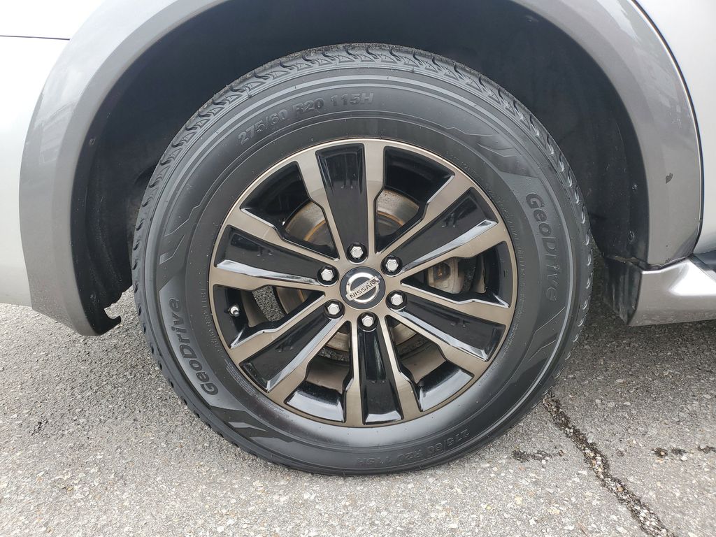 Vehicle image 5 of 33