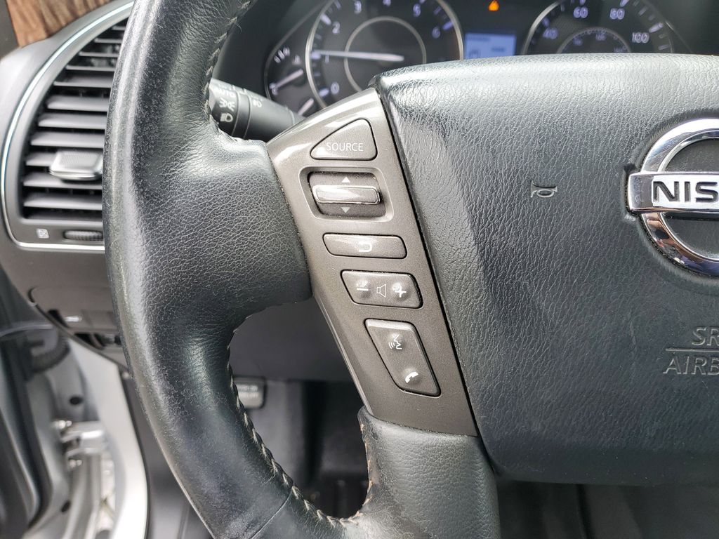 Vehicle image 24 of 33