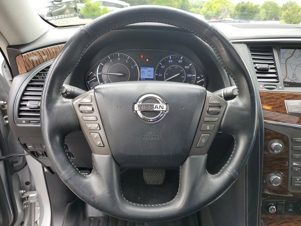 Vehicle image 23 of 33