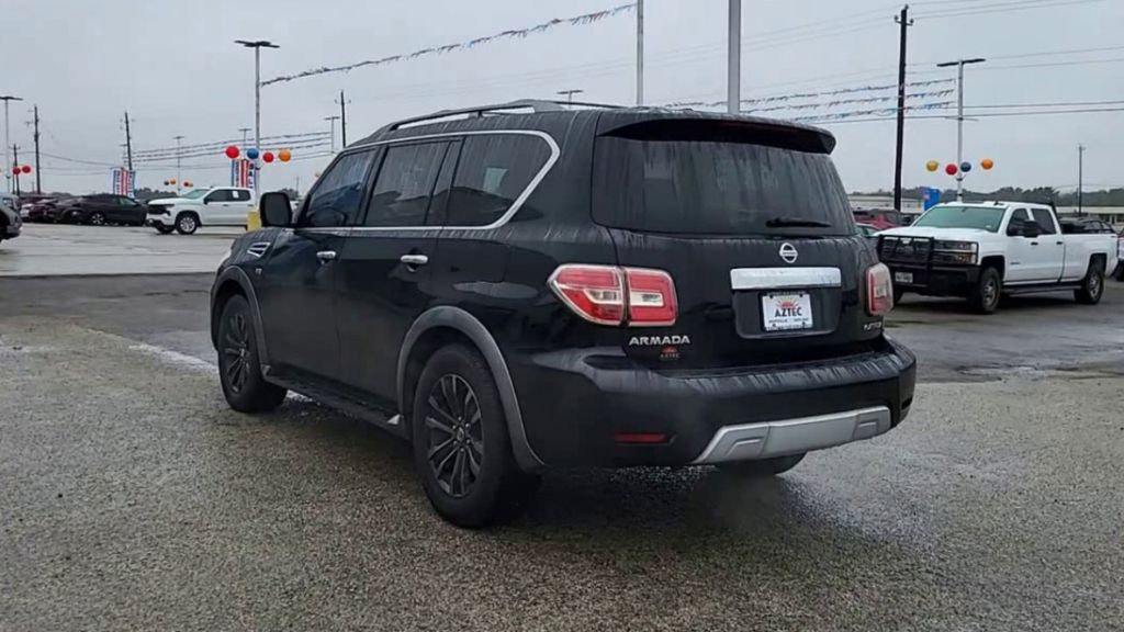 Vehicle image 8 of 26