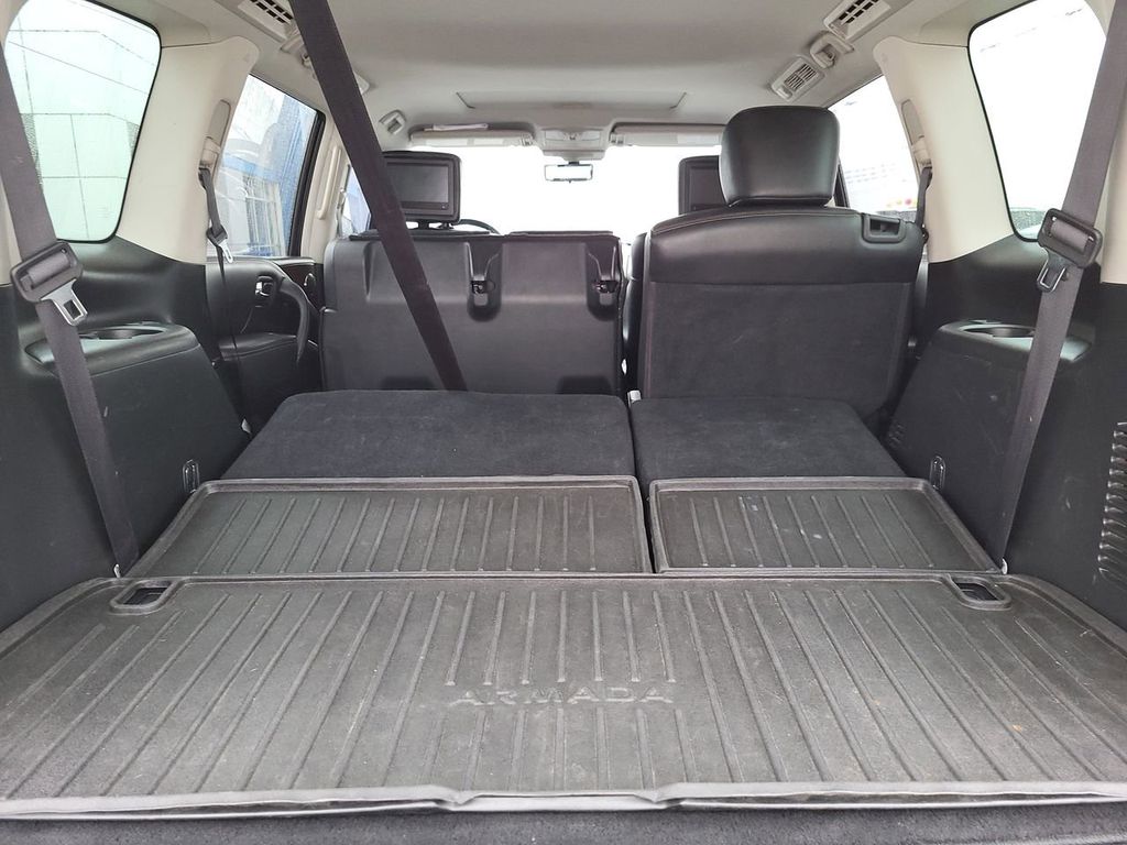 Vehicle image 12 of 26