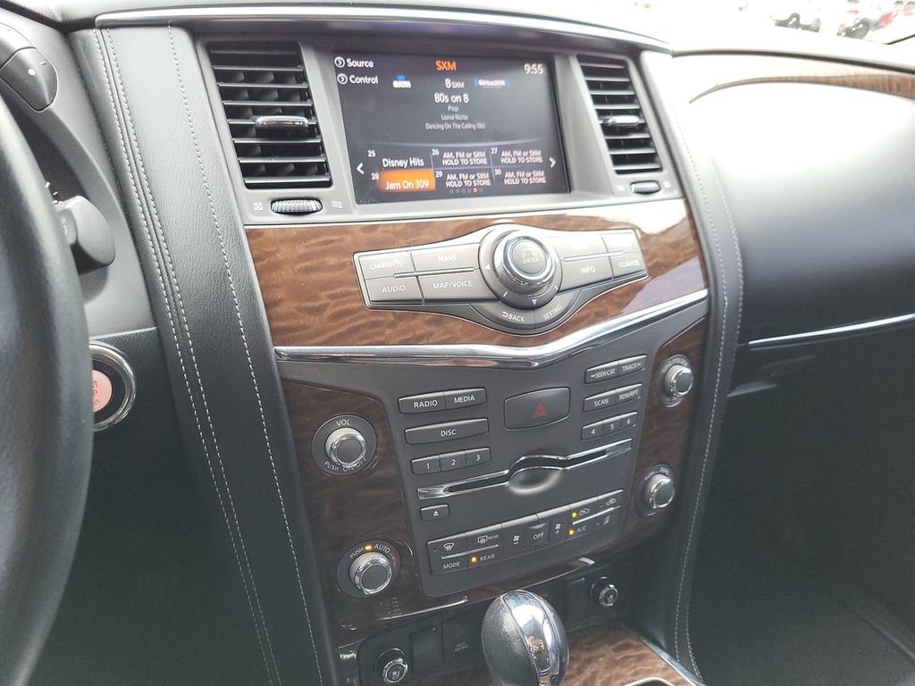 Vehicle image 20 of 26