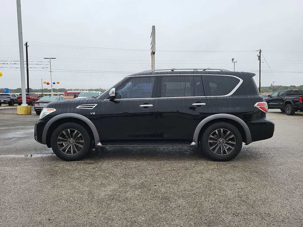 Vehicle image 9 of 26
