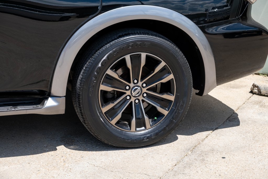 Vehicle image 5 of 37