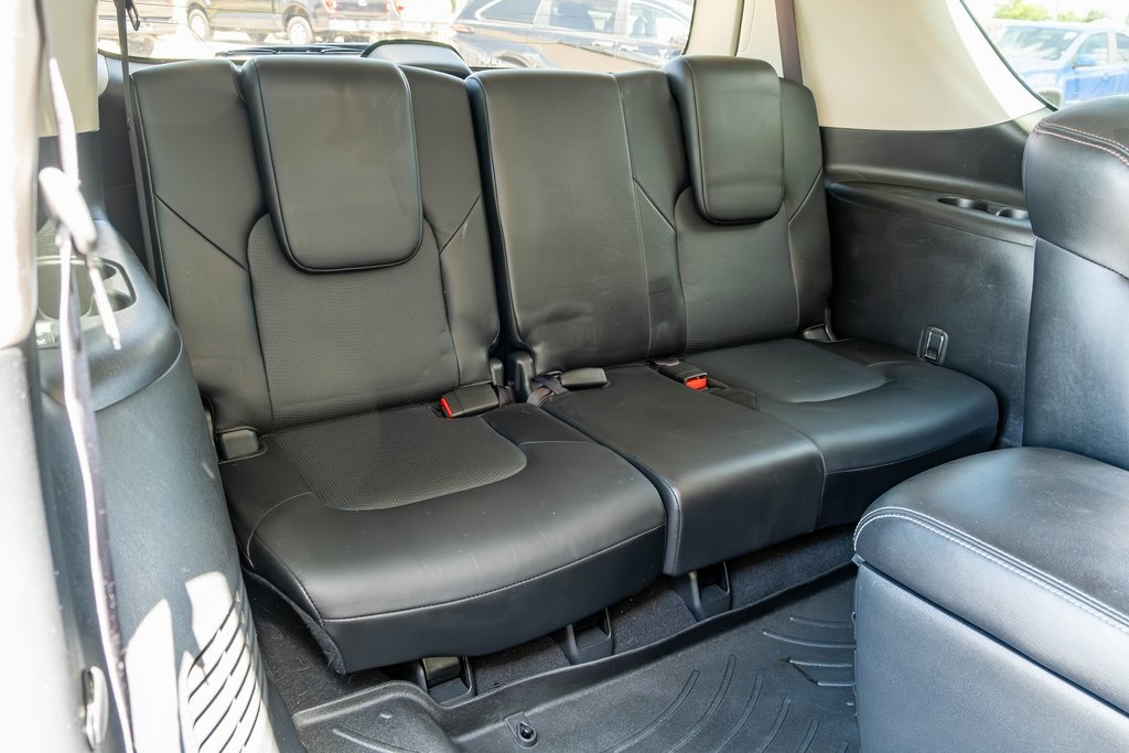Vehicle image 16 of 37