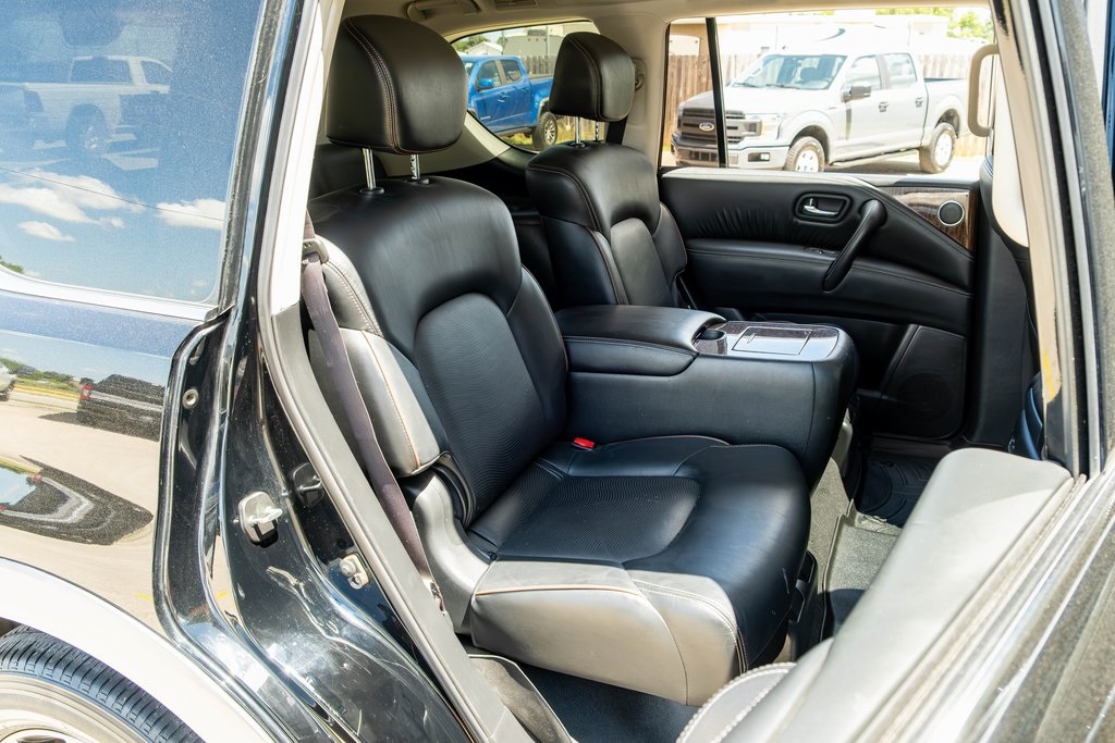 Vehicle image 11 of 37