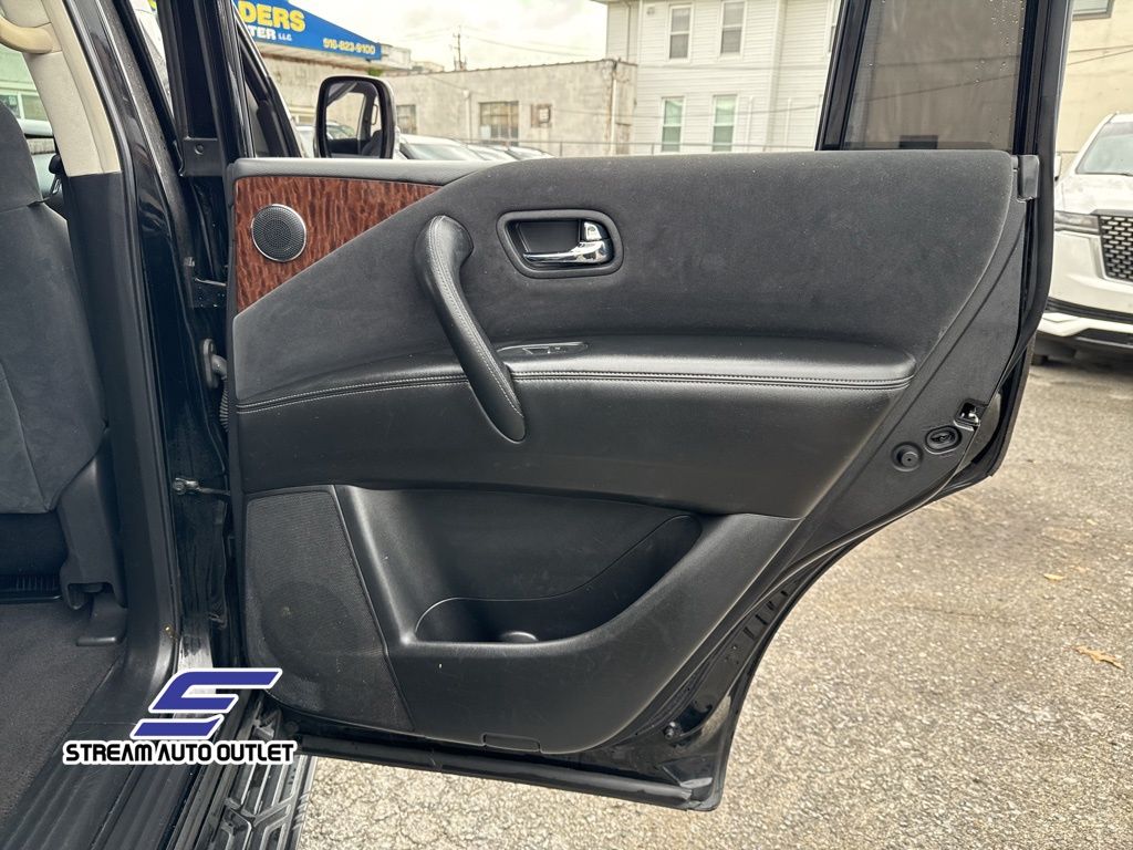 Vehicle image 20 of 49