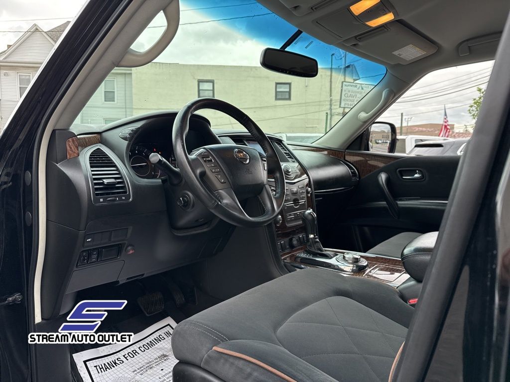Vehicle image 39 of 49