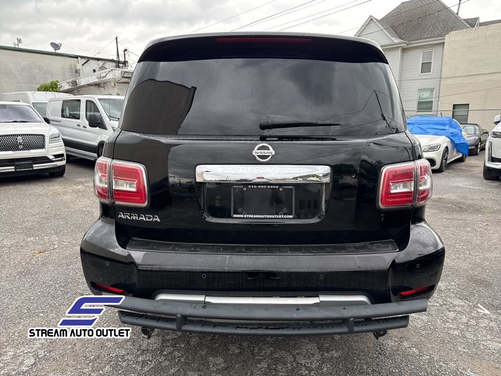 Vehicle image 10 of 49