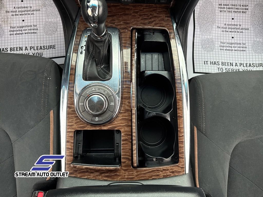 Vehicle image 29 of 49
