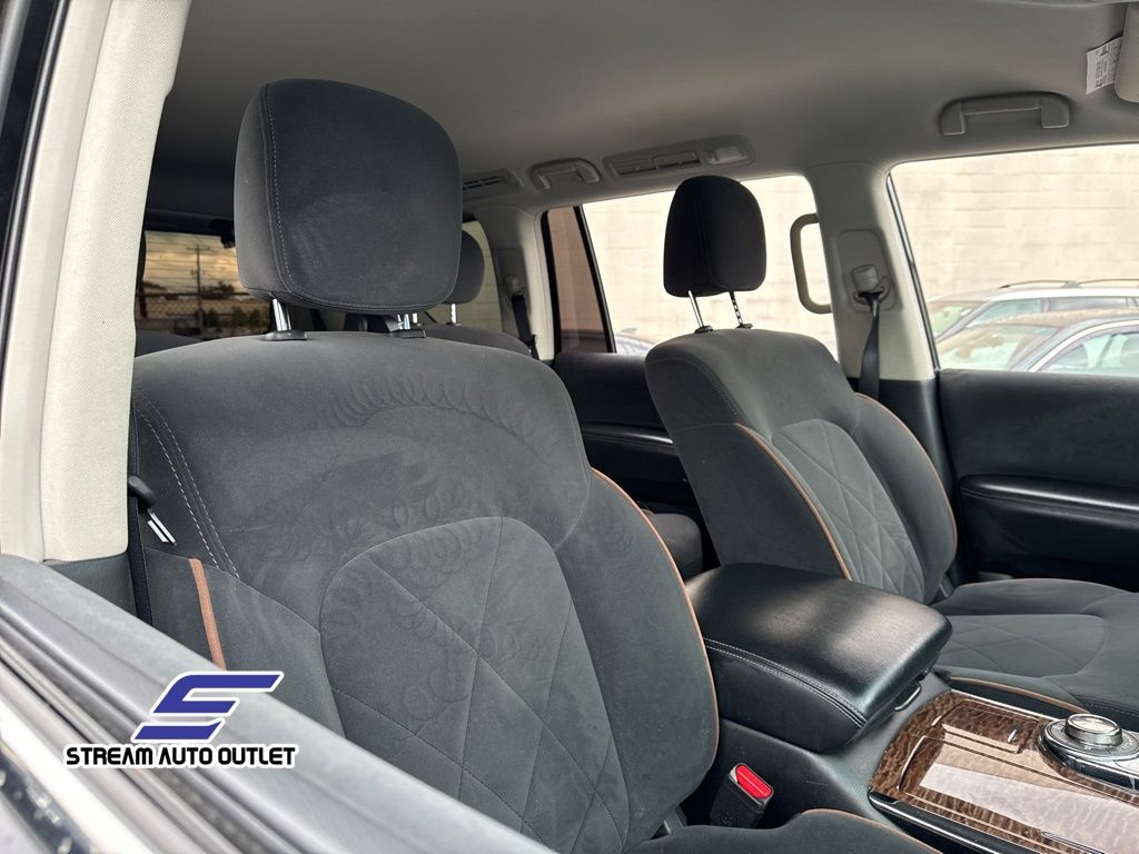 Vehicle image 15 of 49