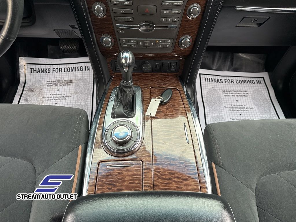 Vehicle image 26 of 49