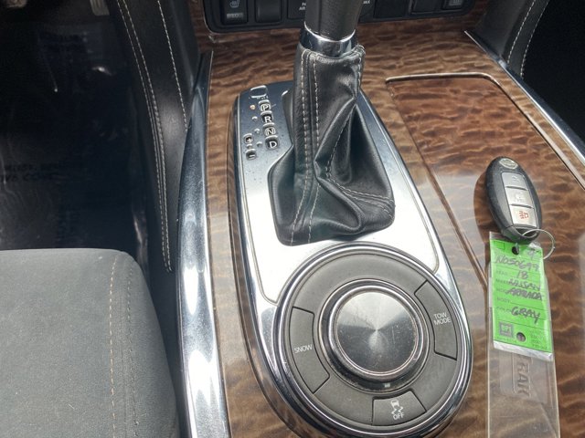 Vehicle image 14 of 26