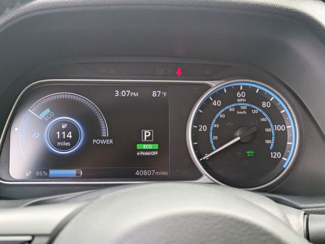 Vehicle image 12 of 42