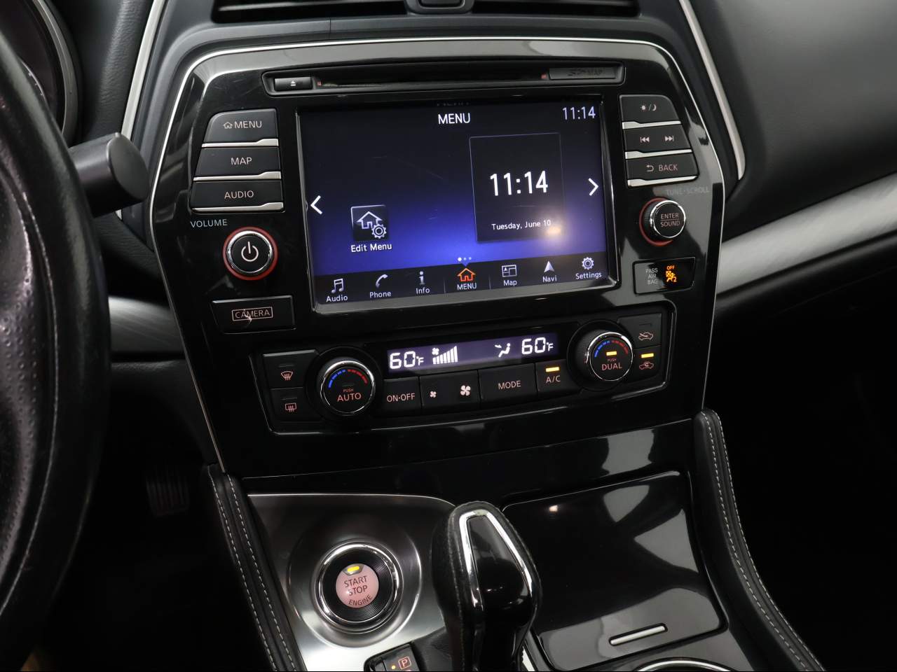 Vehicle image 13 of 15