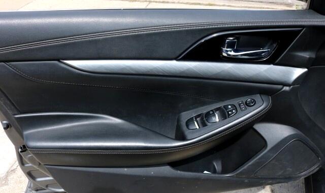 Vehicle image 5 of 17