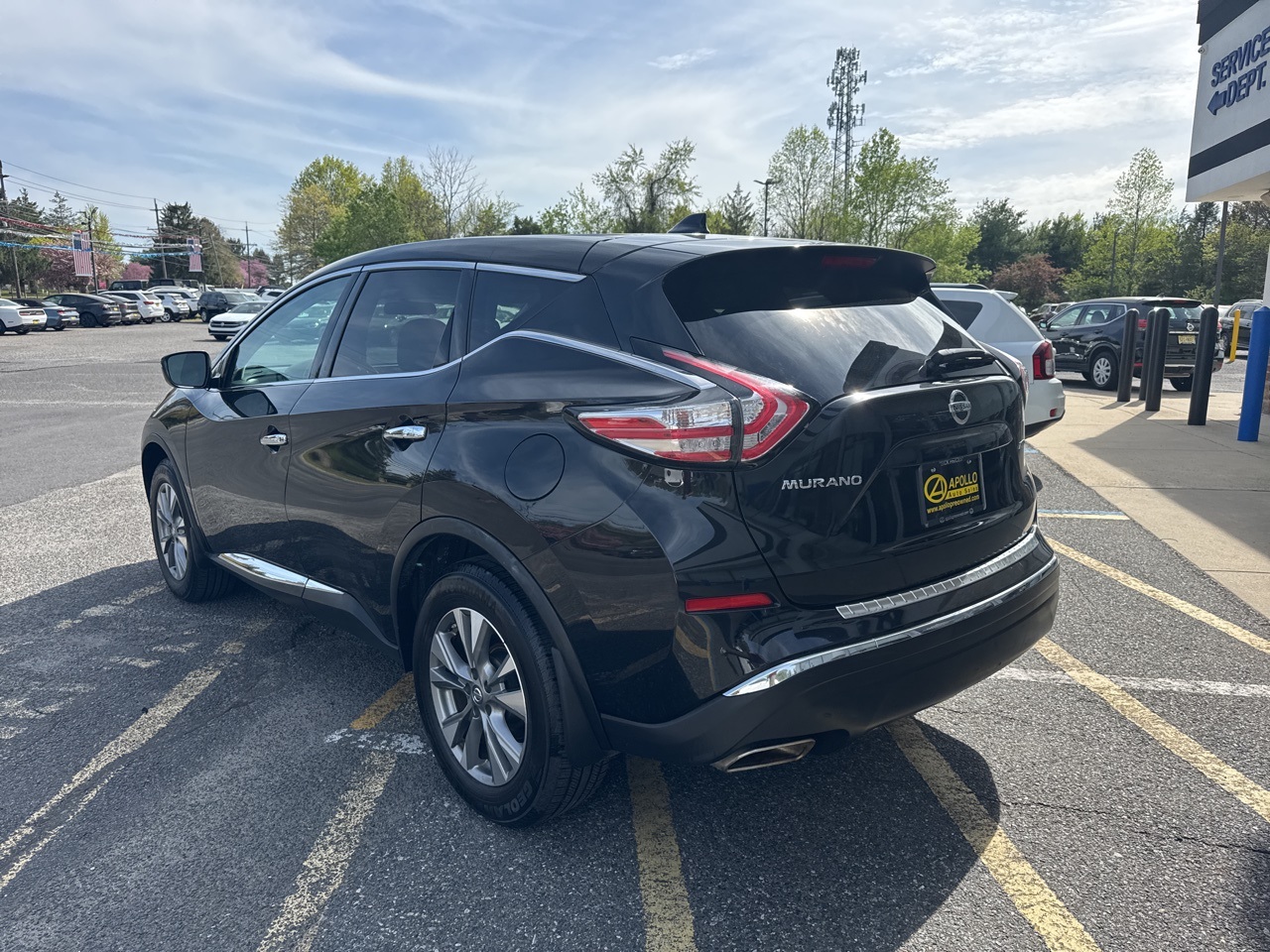 Vehicle image 4 of 15