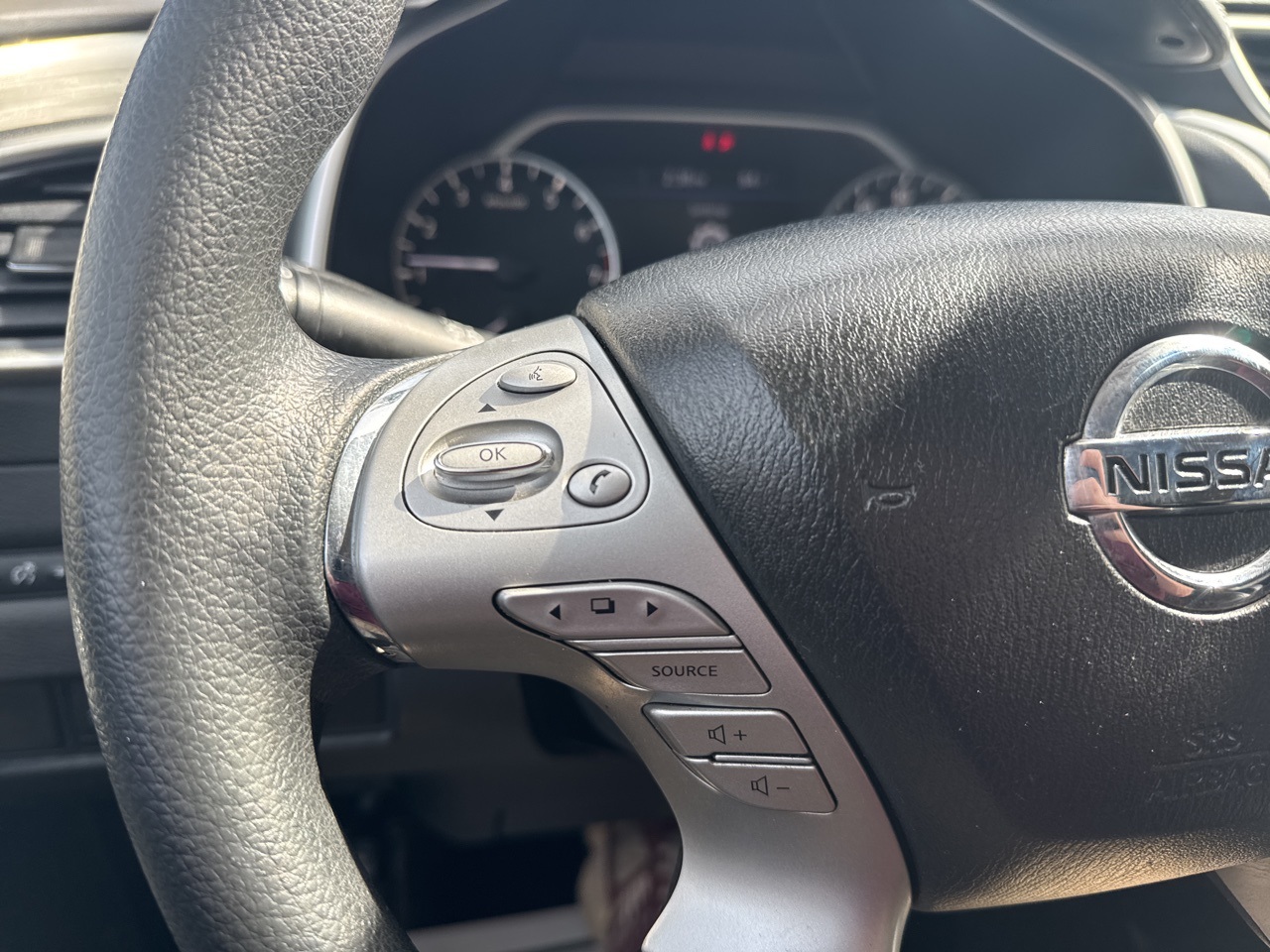 Vehicle image 12 of 15