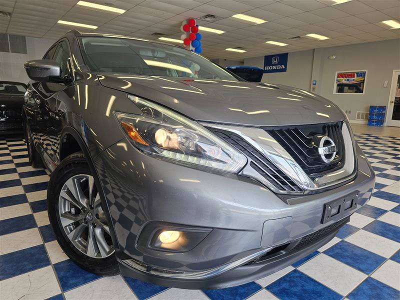 Vehicle image 27 of 28
